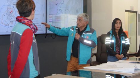 Avenida Ramiro Castillo en reclamo del alcalde Iván Arias
