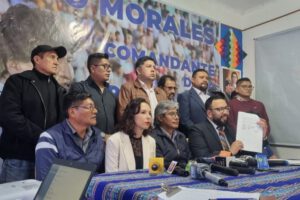 Amparo presentado por dirigentes arcistas contra el congreso de Lauca Ñ