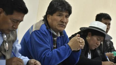 Evo Morales propone alianza Estado-sector privado para enfrentar problemas económicos en Bolivia