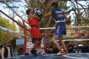 Festival de boxeo Puños de Acero II en Oruro