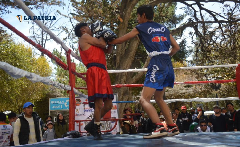 Festival de boxeo Puños de Acero II en Oruro