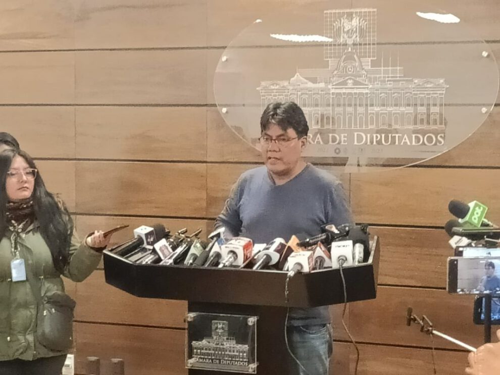 División en el MAS según Héctor Arce