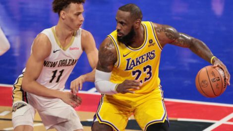 LeBron James en acción durante el NBA In-Season Tournament