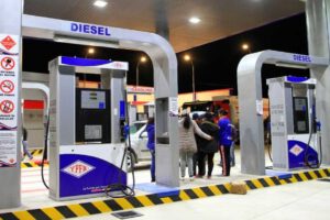 Escasez de combustible en La Paz afecta a varios municipios y localidades