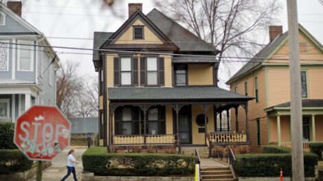 Arresto por intento de incendiar casa de Martin Luther King Jr.