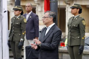 Gustavo Petro deroga decreto sobre dosis mínima de drogas