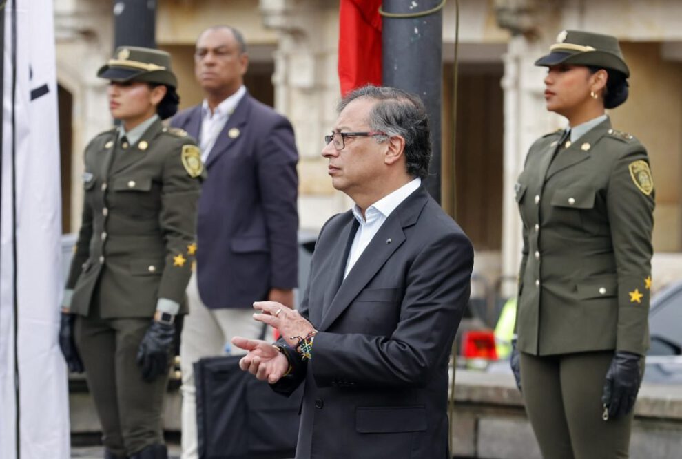 Gustavo Petro deroga decreto sobre dosis mínima de drogas