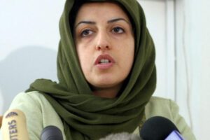 Narges Mohammadi pide apoyo internacional para acabar con el régimen iraní