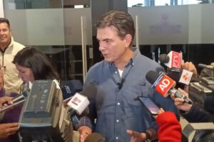 Senador de CC, Rodrigo Paz, critica el PGE 2024
