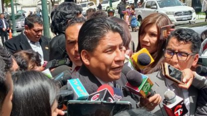 Ministro de Justicia Iván Lima denuncia intento de favorecer a asesor jurídico