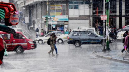 Inundaciones en Bolivia afectan a miles de familias