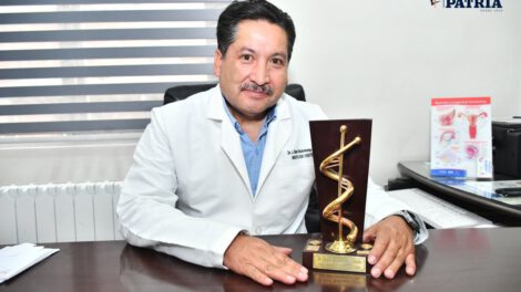 José Elmer Balderrama Canedo, Premio Esculapio de Oro