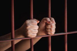 Feminicidio en Cochabamba: mujer fue asfixiada y arrojada a un cañadón