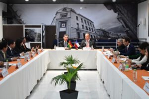 Bolivia y Chile luchan contra delitos transnacionales