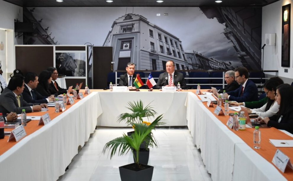 Bolivia y Chile luchan contra delitos transnacionales