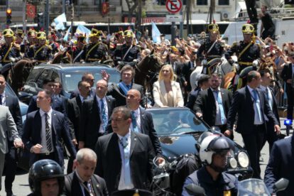 Ataque contra caravana presidencial liderada por Javier Milei
