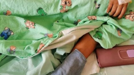 Celeste lucha contra la anemia aplásica