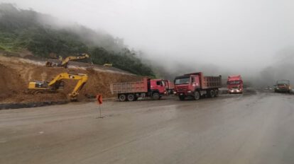 Doble Vía El Sillar en construcción por Sinohydro Corporation Limited