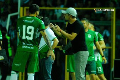 Rodrigo Venegas seguirá dirigiendo al equipo de Oriente Petrolero