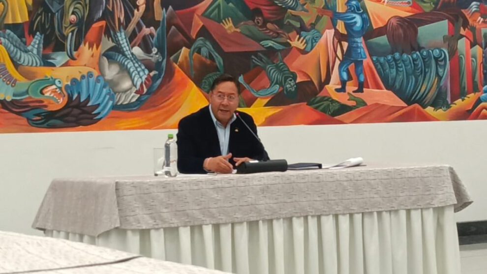 Luis Arce lamenta que Evo Morales sea su principal opositor