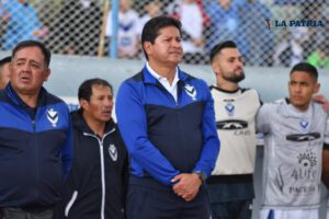 Eduardo Villegas continuará dirigiendo a GV San José el 2024