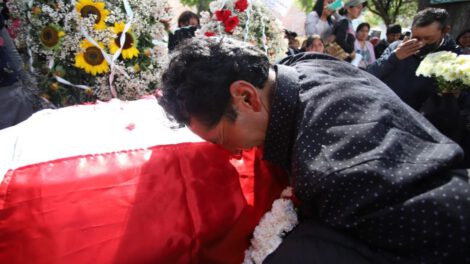 Protestas en Ayacucho exigen justicia y democracia tras muertes