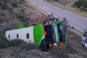 Accidente de bus en Betanzos dejando siete heridos