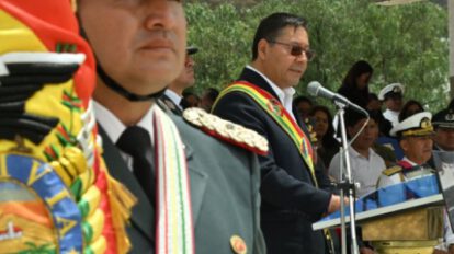 Luis Arce Fuerzas Armadas revisión doctrina de defensa