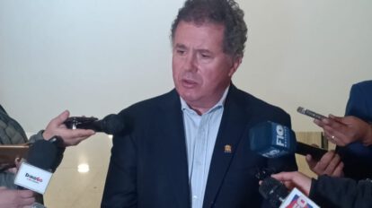 Ley de cesación de funciones propuesta por Miguel Roca