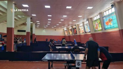Campeonato nacional de tenis de mesa en Oruro