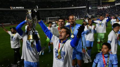 Celebración de Bolívar campeón de la Copa División Profesional