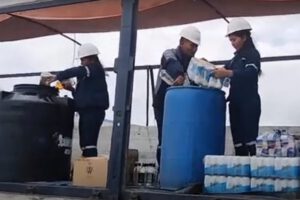 Aduana destruye bebidas alcohólicas incautadas por contrabando