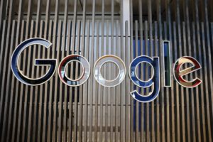 Multa a Google por noticias falsas y propaganda LGTB
