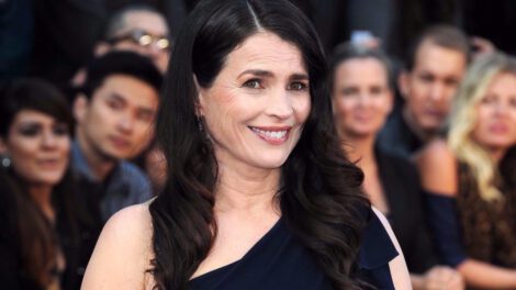 La actriz Julia Ormond denuncia a Disney y CAA por negligencia