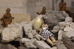 Pesebre en ruinas como símbolo de paz en Belén