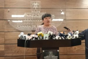 La senadora Daly Santa María exige sesión de emergencia para tratar el Presupuesto General del Estado 2024