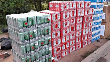 Mercado ilegal de bebidas alcohólicas en Bolivia