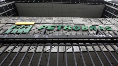 Petrobras perforación Margen Ecuatorial cerca del Amazonas