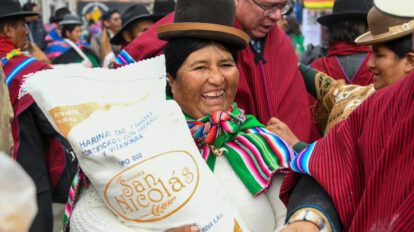 Ayuda humanitaria entregada a familias afectadas por desastres climáticos