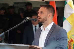 Campaña difamatoria contra el coronel Erik Holguín