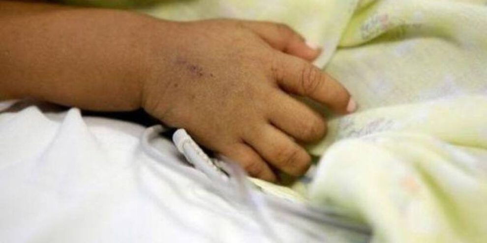 Curandero provoca intoxicación fatal en niño de dos años