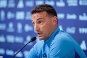 Lionel Scaloni y Marcelo Bielsa favoritos para el premio Rey de América
