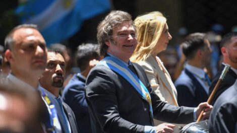 Protesta contra planes económicos de Milei en Buenos Aires