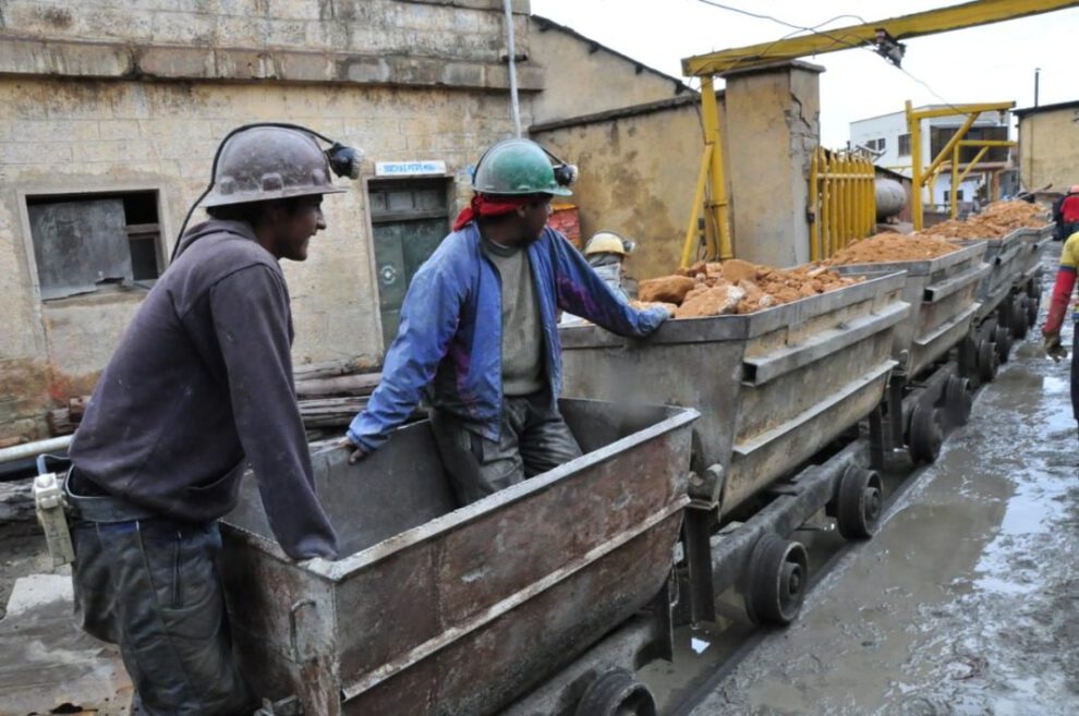 Renovación de matrícula minera en Bolivia