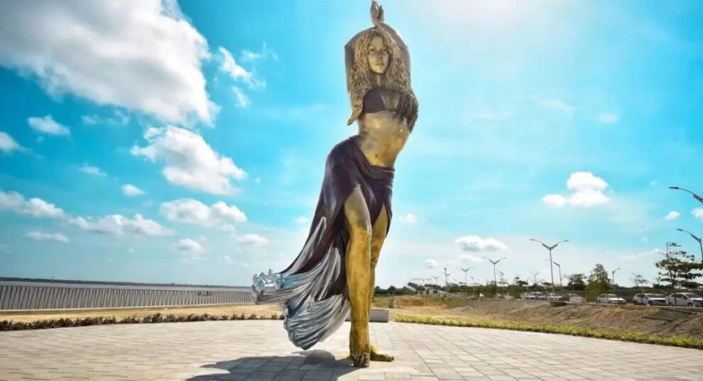 Estatua de Shakira en Barranquilla