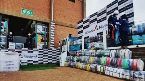 Incautación de mercadería ilegal en Bolivia