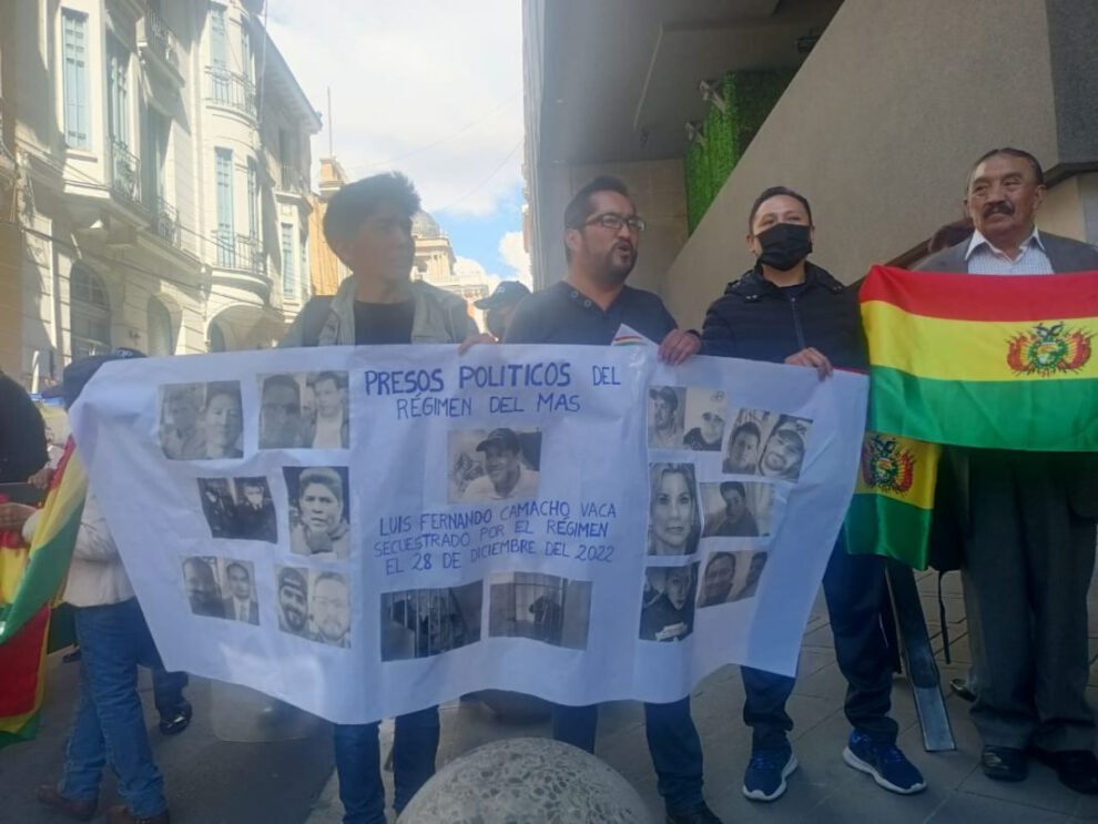 Liberación de Fernando Camacho y denuncia de persecución política