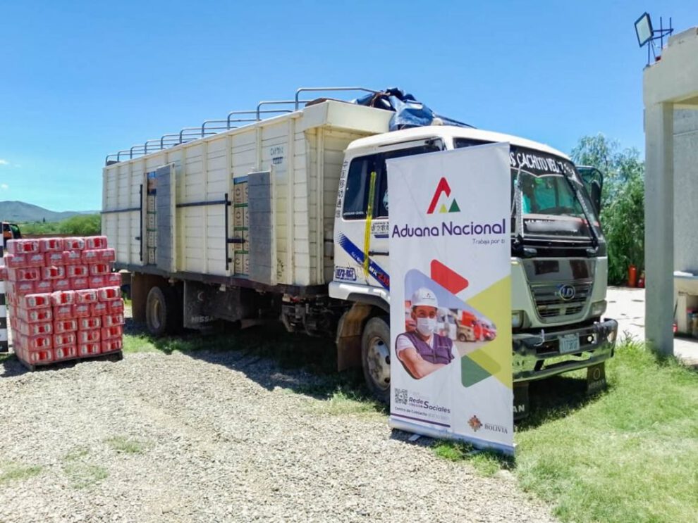 Mercancía ilegal en Tarija incautada por Aduana Nacional