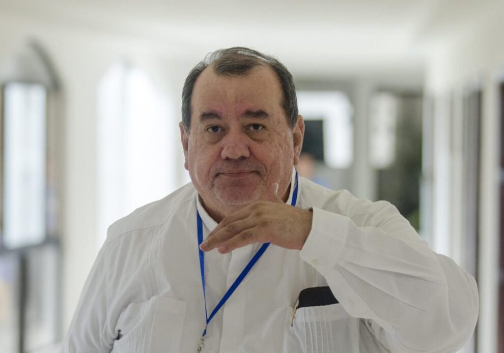 Detención sacerdote Carlos Ávilés en medio de tensiones entre Gobierno e Iglesia