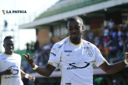 Real Santa Cruz se nutre del fútbol dominicano con la contratación de López